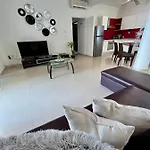 Espacioso departamento a unos metros de Playa mamitas y de la famosa 5ta av