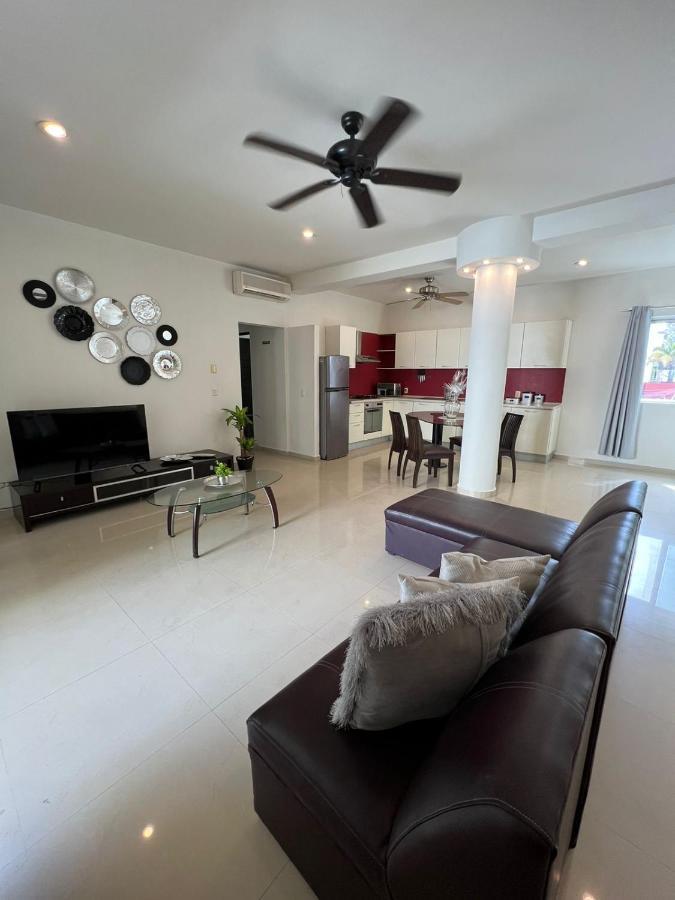 Espacioso Departamento A Unos Metros De Playa Mamitas Y De La Famosa 5ta Av * Playa del Carmen