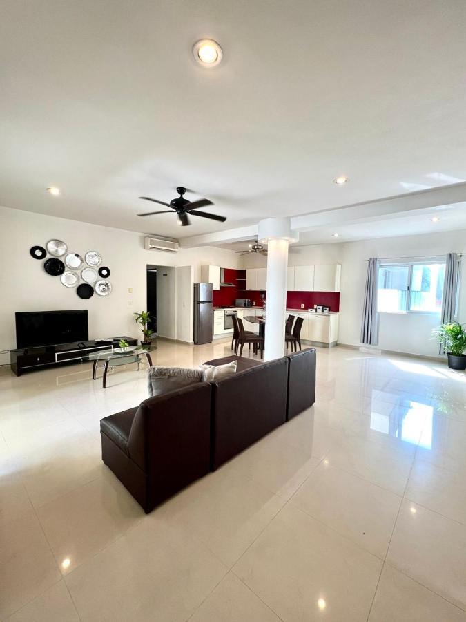 Espacioso Departamento A Unos Metros De Playa Mamitas Y De La Famosa 5ta Av Apartamento Playa del Carmen