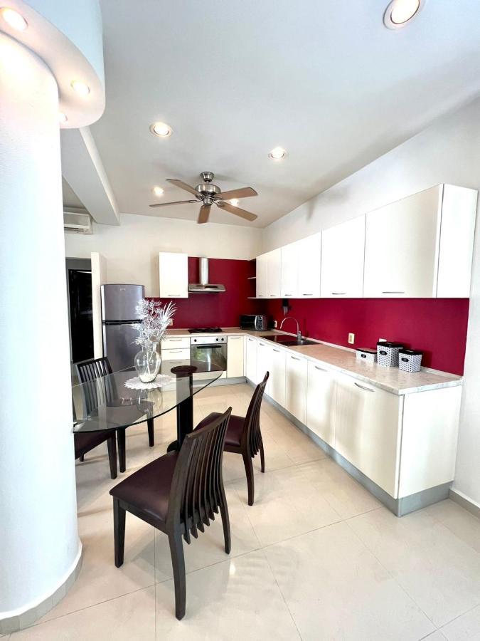 Espacioso Departamento A Unos Metros De Playa Mamitas Y De La Famosa 5ta Av * Playa del Carmen